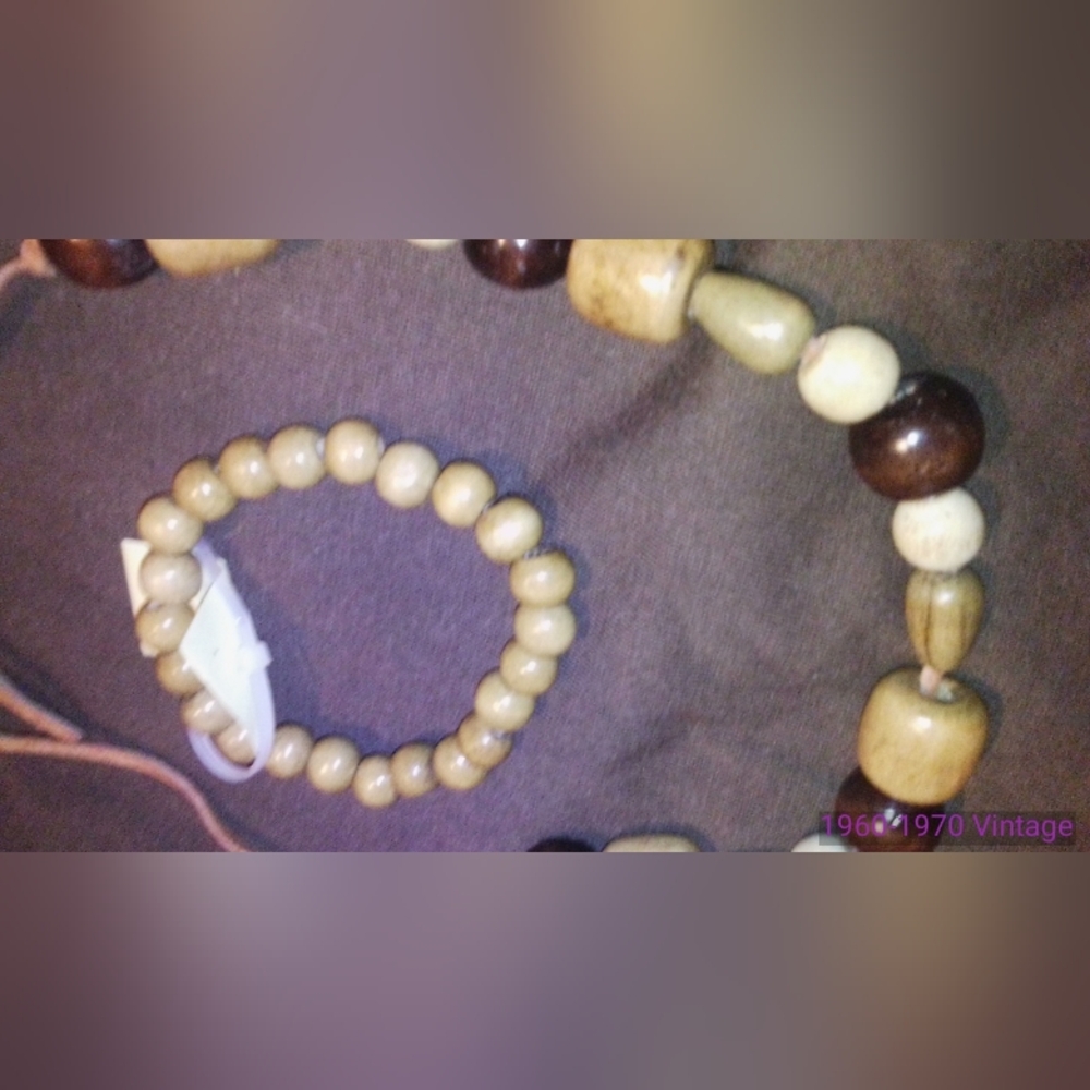 wooden bead necklace, matching bracelet